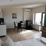 Lux 아파트 *