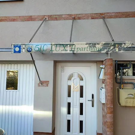 Lux Apartmán