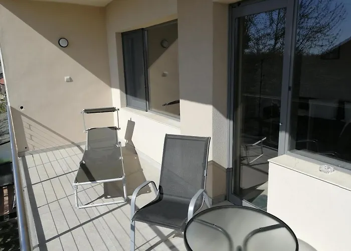 Lux بالاتونفوريد