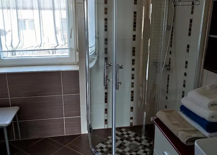 Lux بالاتونفوريد